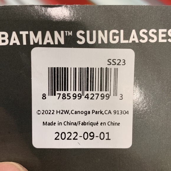 Kids BATMAN Costume Sunglasses Mask 100% UV Protection Impact Resistant Lenses - Picture 4 of 4